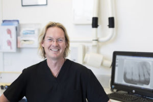 Hawksburn Village Dental - Dentist Dr. John Pohl